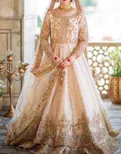 Robes de mariée élégantes et richement ornées de haute qualité pour femmes, confectionnées sur mesure à des prix abordables. - Product Image 4