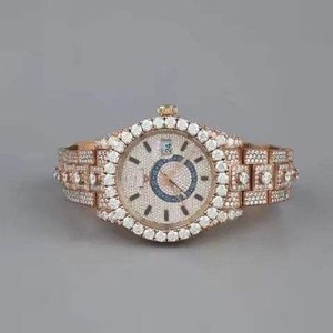 Montres en acier de luxe personnalisées, montres entièrement serties de diamants, montres VVS Moissanite, montre Hip Hop pour hommes, provenant d'un fournisseur indien - Product Image 1