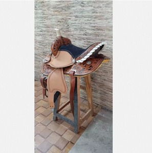 Selle d'équitation western en cuir véritable de qualité durable, en bois/plastique, pour équipement d'équitation, disponible en usine - Product Image 2