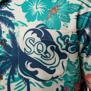 Camiseta Personalizada para Hombre con Estampado Isleño, Sublimada en Poliéster, con Logotipo SQS - Camiseta de Alto Rendimiento - Product Image 4