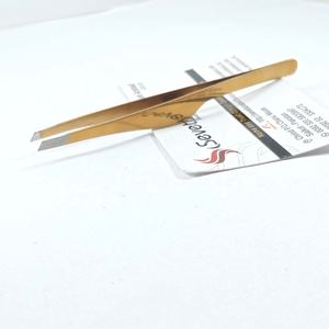 Pince à épiler professionnelle en acier inoxydable Sevetlana, manche doré élégant, prise en main parfaite, pointe inclinée pour cils - Product Image 4