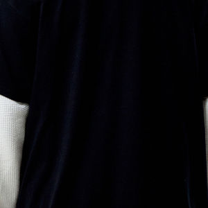 เสื้อยืดแขนสั้นผู้ชายทรงปกติ สไตล์ลำลองใส่ได้ทุกวัน เหมาะกับหน้าร้อน คอกลม ผ้าฝ้าย 100% ระบายอากาศได้ดี เป็นมิตรต่อสิ่งแวดล้อม - Product Image 6