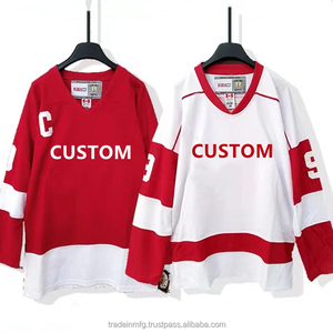 2024 conception personnalisée en gros femmes Hockey sur glace maillot uniforme ensemble surdimensionné vêtements de sport d'entraînement avec des chaussettes de Style vêtements de football - Product Image 1
