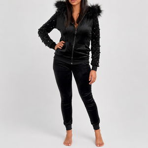 Vente en gros sur mesure Ensemble de survêtement 2 pièces pour femme en velours noir avec sweat à capuche en fausse fourrure et pantalon de jogging perlé Fabricant de marque privée - Product Image 1