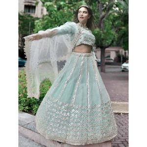 Lehenga Choli para Dama de Honor en Elegante Azul Cielo con Red de Lentejuelas - Product Image 4