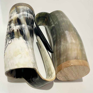 Mug en corne artisanal personnalisé avec gravure viking, en céramique, hautement poli, corne naturelle d'Inde, pour cadeaux d'affaires - Vin, bière - Product Image 4