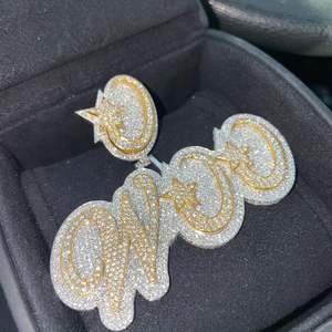 Colgante de Letra VVS Moissanite Iced Out de Plata 925, Colgante Personalizado de Letra Inicial Bicolor, Joyería Hip Hop, Colgante con Engaste - Product Image 2