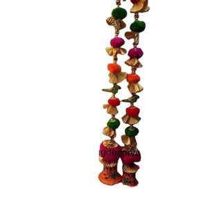 Guirnalda de Borlas Hechas a Mano con Hilos Multicolores para Decoración de Bodas, Decoración Mehndi, Guirnalda de Borlas para Fondo de Eventos, Decoración Colgante para Fiestas - Product Image 1