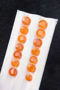 พลอยโกเมนธรรมชาติ น้ำหนัก 24.15 กะรัต แท้ สีแดง คุณภาพสูง สำหรับทำเครื่องประดับ ขายส่ง - Product Image 2