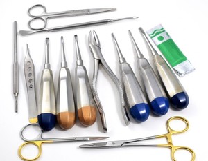 Kit d'instruments d'extraction dentaire vétérinaire allemands de qualité supérieure, ensemble de forceps d'extraction dentaire en acier inoxydable - Product Image 1