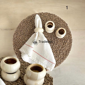 Anneau de serviette en os écologique fait main de luxe, accessoire décoratif pour table à manger, idéal pour les cadeaux par Tradebyd - Product Image 1
