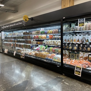 Refrigerador Vertical de Gran Capacidad GENERALFUSHI, Multideck Abierto para Bebidas y Productos, con Estantes Ajustables y Luces LED - Product Image 6