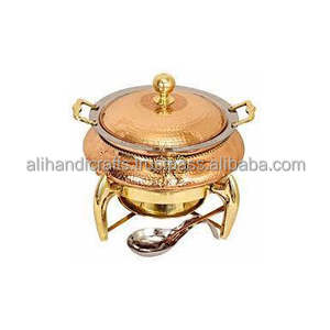 Plat de service rond en acier inoxydable martelé avec couvercle en dôme, style calligraphie islamique de luxe, pour buffet, hôtel et restaurant - Product Image 3