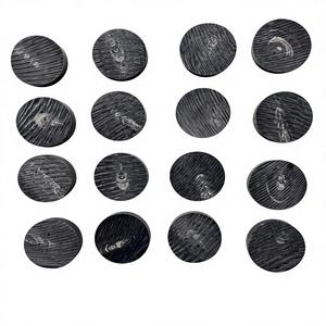 Botones de cuerno de búfalo negros con logotipo personalizado al por mayor, cuentas planas ecológicas en blanco, artesanías de cuerno natural de moda para ropa - Product Image 5