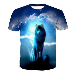 T-shirt pour homme à manches courtes, col rond, imprimé par sublimation motif loup, coupe classique, style décontracté, design ciel bleu - Product Image 1