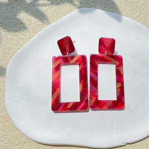 Elegantes Pendientes de Aro Rectangulares de Resina Chapados en Oro con Diseño de Patrón de Amantes Ecológico, Clásicos Geométricos para Fiesta y Negocios de Mujer - Product Image 5