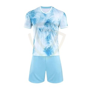 Uniforme de football pour hommes de haute qualité OEM avec design par sublimation / Nouvelle arrivée, uniforme de football personnalisé de haute qualité - Product Image 1