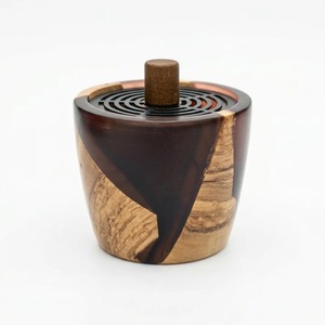AuraMajlis Quemador de Incienso de Resina de Acacia, Mubkhar de Lujo Hecho a Mano, Quemador de Incienso Árabe para Bakhoor y Oud, para una Decoración Interior Elegante - Product Image 6