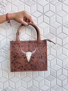 Bolso de Hombro de Cuero Auténtico, Nuevo Diseño, Tallado a Mano, Estilo Bohemio, Vintage, Hecho a Mano, Tamaño Pequeño, Elegante - Product Image 4