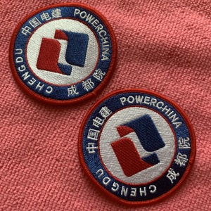 Parches Termoadhesivos de Chenilla de Alta Calidad con Diseño de Corazón de Animal y Flor, Personalizados OEM, para Ropa y Sombreros - Product Image 5