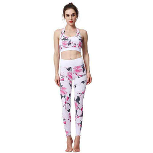 Ensemble de yoga 2 pièces pour femme, taille haute, doux et léger, respirant et écologique, nouveau design, tendance, couleur unie, vente en gros, best-seller - Product Image 1