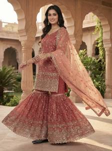 Ensemble élégant de sharara brodé pour femme, parure de designer Fendy en soie froissée, kurta sharara palazzo avec dupatta fantaisie pour mariage - Product Image 3