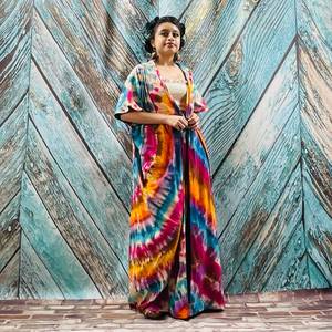 Robe de soirée moderne chaude détendue profonde col en V fait à la main Tie Dye Trendy Summer Resort Wear Robe de soirée Boho Beach Kaftan kimono - Product Image 5