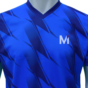 Uniforme de Fútbol Profesional Personalizado, Jersey Sublimado con Impresión por Transferencia de Calor, Pantalones Cortos de Secado Rápido, Ligeros y Transpirables, Kit de Equipo - Product Image 4