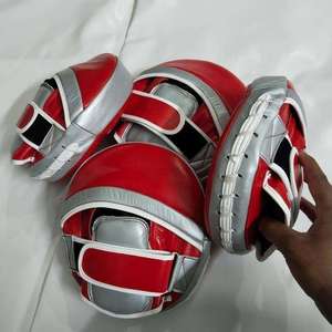 Cible de frappe de boxe sur mesure en cuir de haute qualité avec sangle de poignet réglable – Cible de frappe professionnelle - Product Image 3