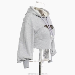 Sudadera con capucha corta gris para mujer con mangas abullonadas y diseño de recorte frontal, sudadera de punto de color liso - Product Image 5