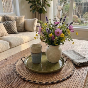 Sets de table ronds en paille avec accents noirs, faits à la main, décoration de table naturelle pour restaurants, fournisseur en gros, fabricant Vietnam - Product Image 6