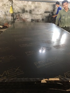 ไม้อัดเคลือบฟิล์มสำหรับงานก่อสร้างภายนอกอาคาร แกนไม้เนื้อแข็งยูคาลิปตัสและอะคาเซีย ใช้สำหรับงานคอนกรีตแบบฟิล์มฟอร์มเวิร์ค - Product Image 5