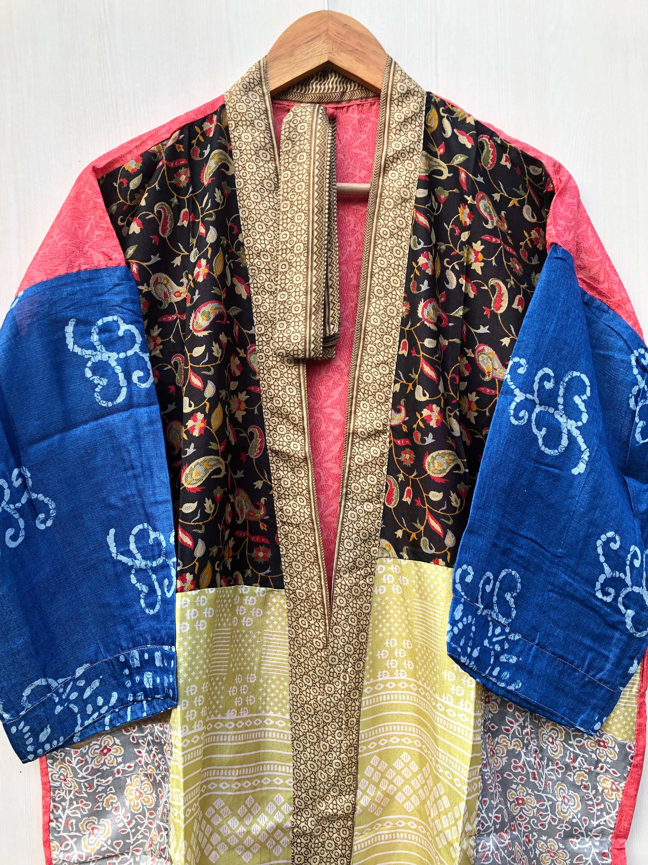 Comme le montre l'image