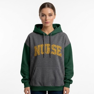 Sweat-shirt à capuche oversize pour femme, motif universitaire, imprimé lettres, design classique, personnalisable - Product Image 1