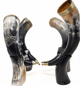 Corne de Viking artisanale écologique REHMAN CRAFT avec gravure nordique, corne de buffle naturelle, objet décoratif médiéval de collection - Product Image 1