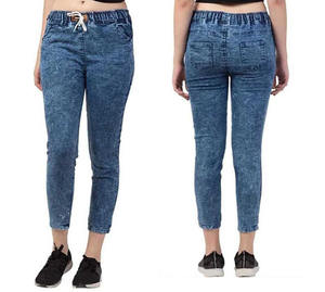 Jeans en denim skinny classiques pour femmes – Tissu extensible de haute qualité, confortables et durables, jeans bleus pour tous les jours - Product Image 1