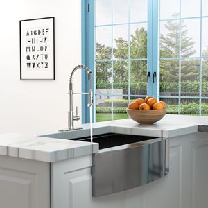 Rubinetto da Cucina Commerciale in Acciaio Inox da 21 Pollici con Doccetta Estraibile a Doppia Funzione, Finitura Nichel Spazzolato - Product Image 1