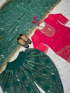 Nouvelle collection de Salwar Kameez indiens très demandés : Tenue de soirée de créateur avec haut, Dhoti Salwar et Dupatta pour mariage - Product Image 4