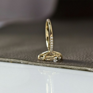 Anillo Clásico con Pavé de Oro Amarillo de 14K, Diamante Cultivado en Laboratorio Certificado por IGI de 2 CT, Corte Marquesa, Anillos de Halo para Aniversario, Boda o Compromiso - Product Image 6