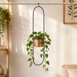 Pot de fleurs décoratif mural en métal noir, style premium, pour la maison et la décoration de ferme. - Product Image 1