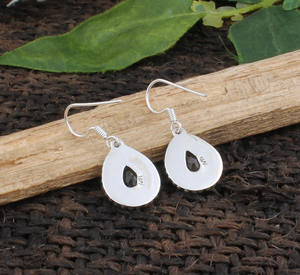 ต่างหูห้อยทรงลูกแพร์ทำมือจากซิทริน เงินแท้ 925 ประดับมิลเกรนแบบจุด ดีไซน์หรูหรา เหมาะสำหรับงานแต่งงาน งานปาร์ตี้ ใช้ได้ทั้งผู้หญิงและผู้ชาย - Product Image 5