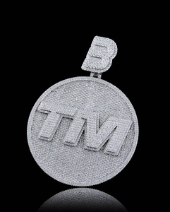 Pendentif personnalisé en moissanite VVS taille ronde, bijoux de luxe hip-hop en argent 925, pendentif unisexe moderne et tendance - Product Image 5