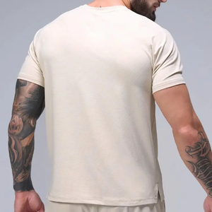 เสื้อยืดผู้ชายทรงโอเวอร์ไซส์สุดเท่ ให้ความรู้สึกสบายๆ พร้อมสไตล์ทันสมัย เหมาะสำหรับใส่ลำลอง - Product Image 4