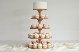 Support à gâteau réglable en bois, écologique et fait main, pour boulangeries et événements - Product Image 6