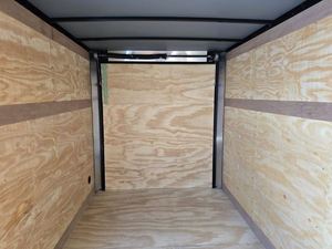 Remorques Arising Trailers 6X12 à essieu simple, remorque de transport fermée, finition noire brillante, charge utile maximale 2001-3000 kg - Product Image 4
