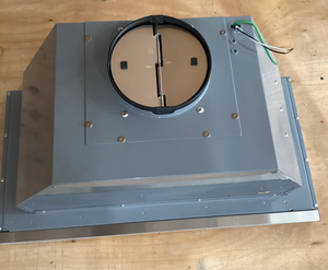 Z-e-p-h-y-r 24 R-a-n-g-e H-o-o-d U-n-d-e-r-C-a-b-i-n-e-t en acier inoxydable avec verre - Product Image 3