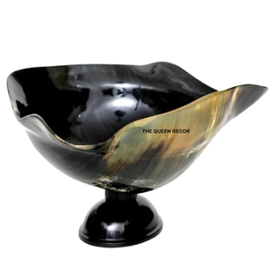 Bol artisanal en céramique marron pour servir des aliments, des fruits, des collations, forme irrégulière, matériau corneux - Product Image 3