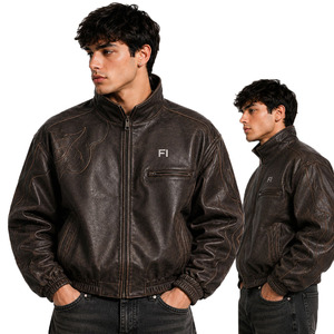 Chaqueta de Cuero Varsity para Hombre, Personalizada con Logotipo Bordado en Chenille, Diseño Vintage con Letras, Cierre de Cremallera, para Invierno - Product Image 2