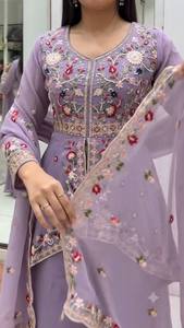 Conjunto de Salwar Kameez Morado Bordado Elástico con Volantes, Palazzo y Dupatta, para Bodas y Fiestas, Ropa Tradicional India de Secado Rápido, Talla XL para Mujer - Product Image 5