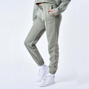 Trajes Deportivos Personalizados de Invierno con Bordado para Hombre y Mujer, Diseño de Alta Calidad, Tejido de Punto Grueso de 400 g/m² - Product Image 2